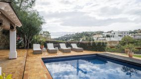 Villa for sale in El Madroñal, Benahavis