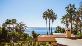 Villa for sale in Hacienda Beach, Estepona Öst