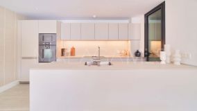 Apartment for sale in Bahía de Estepona, Estepona West