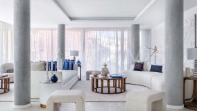 Apartment for sale in Bahía de Estepona, Estepona West