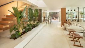Villa for sale in Nueva Andalucia, Marbella