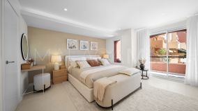 Reihenhaus zu verkaufen in El Palmeral, Nueva Andalucia