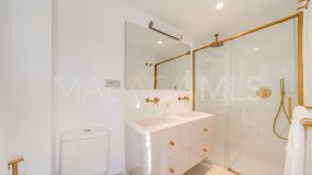 Tvåvånings takvåning for sale in Guadalpin Suites, Marbella Golden Mile