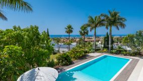Villa for sale in Los Flamingos, Benahavis