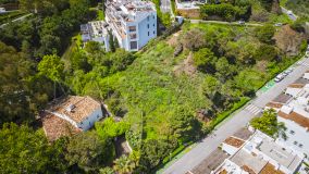 Tomt for sale in El Herrojo, Benahavis