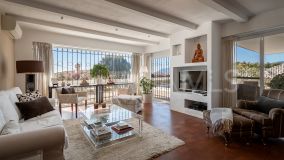 Villa for sale in Nueva Andalucia, Marbella
