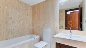 Ático en venta en Medina de Banús, Nueva Andalucia