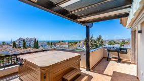 Takvåning for sale in Medina de Banús, Nueva Andalucia