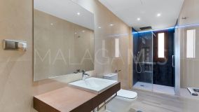 Ático en venta en Medina de Banús, Nueva Andalucia