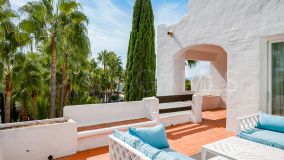 Tvåvånings takvåning for sale in Marina Puente Romano, Marbella Golden Mile