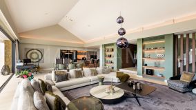 Villa for sale in Los Flamingos, Benahavis