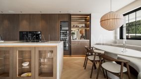 Villa for sale in Nueva Andalucia, Marbella