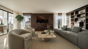 Villa for sale in Nueva Andalucia, Marbella