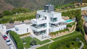 Villa for sale in Monte Mayor, Benahavis