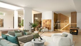 Villa for sale in Aloha, Nueva Andalucia
