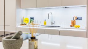 Radhus for sale in Azalea Beach, Marbella - Puerto Banus