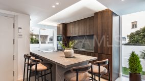 Adosado en venta en Nagüeles, Marbella Golden Mile