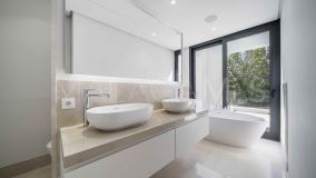 Villa for sale in El Campanario, Estepona Öst