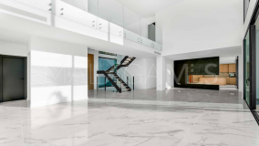 Villa for sale in Paraiso Alto, Benahavis
