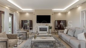 Villa for sale in Paraiso Alto, Benahavis