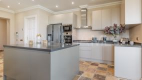 Villa for sale in Paraiso Alto, Benahavis