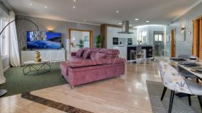 Villa for sale in Valtocado, Mijas