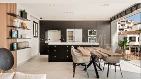Lägenhet for sale in Benabola, Marbella - Puerto Banus