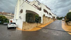 Lägenhet for sale in Aloha Royal, Nueva Andalucia