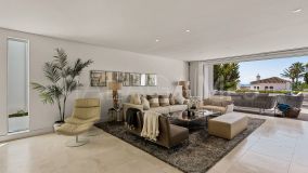 Villa for sale in Puente Romano, Marbella Golden Mile