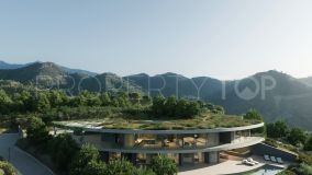 Villa Lujosa en Monte Mayor, Benahavis: Una mezcla armónica de naturaleza y elegancia