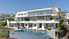 Villa for sale in La Quinta, Benahavis