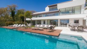 Villa for sale in La Quinta, Benahavis