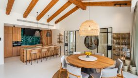 Villa for sale in Los Naranjos Golf, Nueva Andalucia