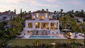 Villa en venta en Atalaya Golf, Estepona Este