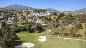 Villa en venta en Atalaya Golf, Estepona Este