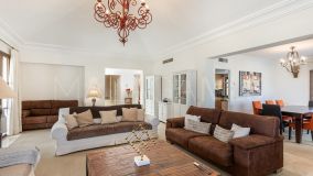 Villa for sale in Nueva Andalucia, Marbella