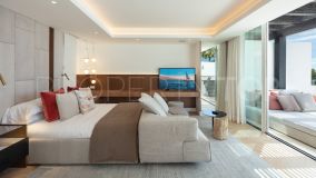 Atico duplex en venta de 4 dormitorios en Nueva Andalucia