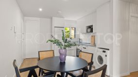 Buy 2 bedrooms apartment in Estepona Centre