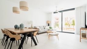 Ground Floor Apartment for sale in El Paraiso, Estepona East