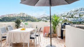Penthouse for sale in La Quinta, Benahavis