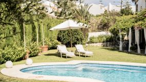 Casa en venta en Nueva Andalucia, Marbella