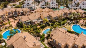 Adosado en venta de 4 dormitorios en Marbella - Puerto Banus