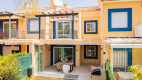 Adosado en venta de 4 dormitorios en Marbella - Puerto Banus