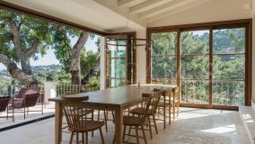 Villa en venta en El Madroñal, Benahavis