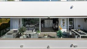 Apartamento en venta en Benahavis