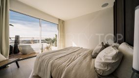 Nueva Andalucia, atico duplex a la venta de 3 dormitorios