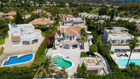 Villa for sale in Nueva Andalucia, Marbella