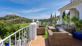 Villa en venta en Elviria, Marbella Este