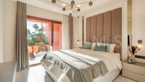 Apartamento en venta en Cabo Bermejo, Estepona Este