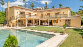 Hus i byn for sale in Nueva Andalucia, Marbella